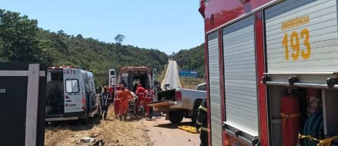 Acidente na MT-130 deixa duas vítimas fatais e três feridos
