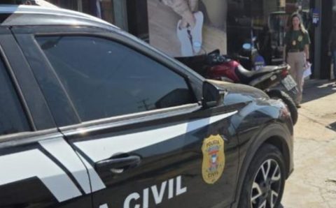 Polícia Civil apreende milhares de peças de roupas falsificadas em outlets de Cuiabá e Várzea Grande