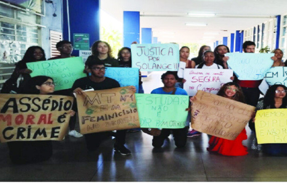 MT:  ONDA DE VIOLÊNCIA:    Estudantes fazem ato por mais segurança no campus da UFMT