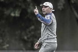 Santos sonda Sampaoli para possível demissão de Cleber Xavier