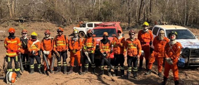 Corpo de Bombeiros extingue incêndio no Parque Estadual Serra Ricardo Franco