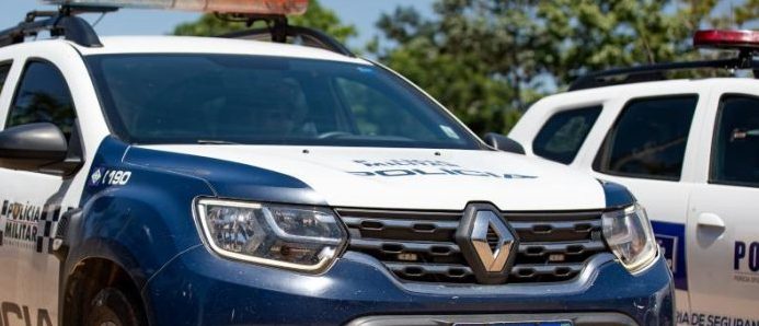 Polícia Militar prende homem suspeito de agredir e ameaçar a própria mãe de morte com uma faca