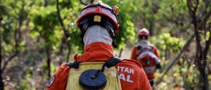 Corpo de Bombeiros controla incêndios florestais na Serra do Roncador e no Parque Estadual da Serra Azul