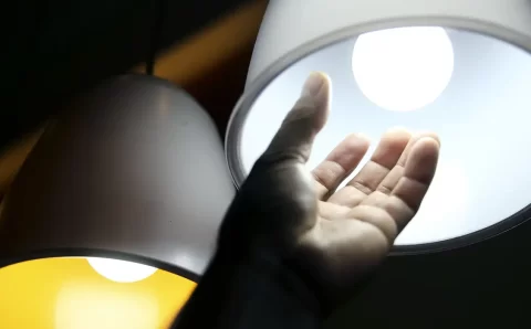 Gratuidade em conta de luz para baixa renda vai à sanção presidencial