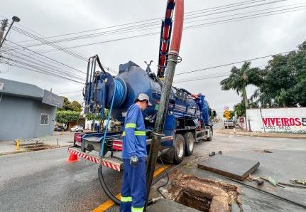 Prefeitura executa reparos em quase 2 mil bocas de lobo e atende mais de 100 bairros