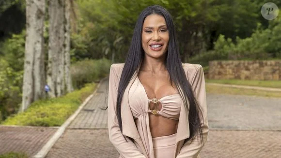 ‘Frustrada’: Gracyanne Barbosa surge no hospital após romper tendão no ‘Dança dos Famosos’ e mostra lesão no joelho.