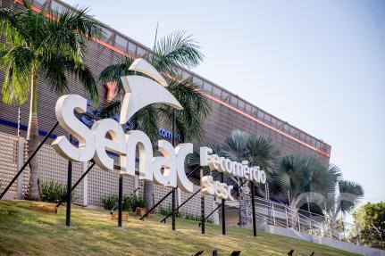 Senac lança cursos gratuitos de recepcionista de eventos e camareira em Cuiabá e Cáceres