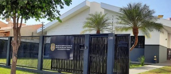 Polícia Civil prende homem suspeito de perseguir e agredir ex-companheira