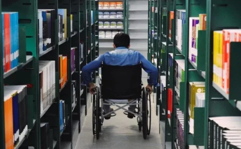 MEC anuncia criação de auxílio para bolsistas com deficiência