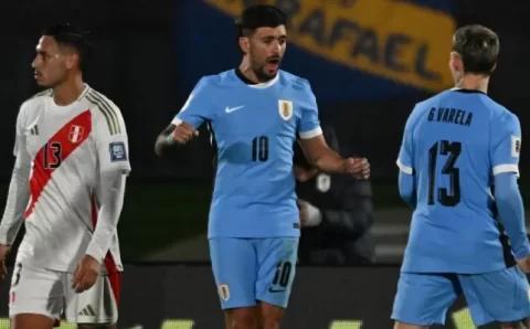 Liberados pelo Uruguai, Arrascaeta e Varela retornam ao Flamengo