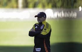 Com Sampaoli, Atlético-MG abre preparação para enfrentar o Cruzeiro