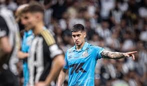 Sem Zé Ivaldo, Adonis Frías pode ganhar 1ª chance como titular no San-São