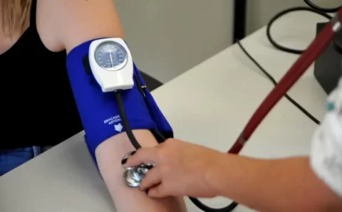 Pressão 12 por 8 passa a ser considerada pré-hipertensão