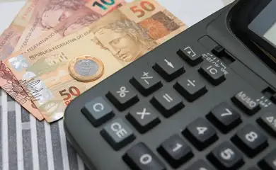 Mercado financeiro projeta inflação de 4,83% em 2025