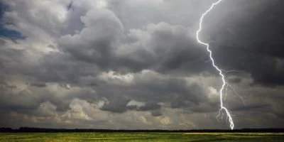 Climatempo: Frente fria avança pelo Brasil com temporais e queda de temperatura