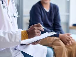 O que todo adolescente precisa saber antes de ir ao médico sozinho