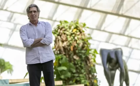 Aos 70 anos, morre produtor cultural e dramaturgo Guilherme Reis