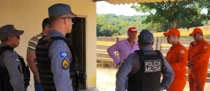 Bombeiros flagram homem ateando fogo e ele é preso por queimada irregular