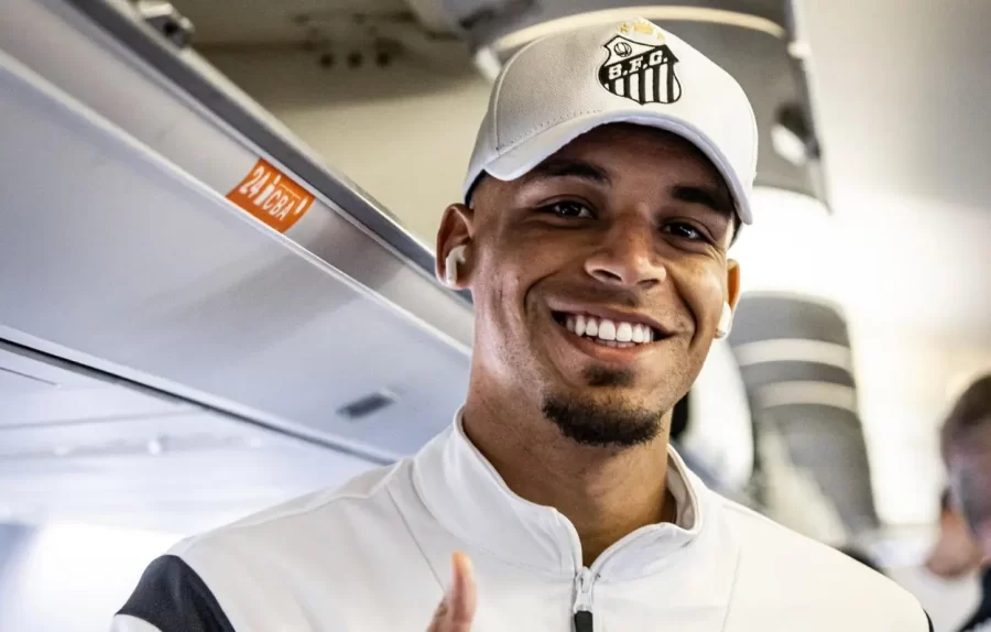 Novos reforços do Santos viajam para duelo contra o Atlético-MG