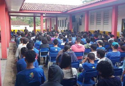 Secretário garante vaga para todos os estudantes na rede estadual