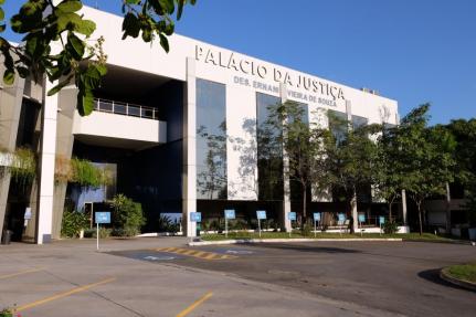 18 traficantes se tornam réus por esquema de lavagem de dinheiro de drogas em MT