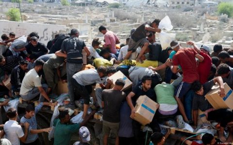 Ajuda chega a Gaza após garantia de liberação de reféns