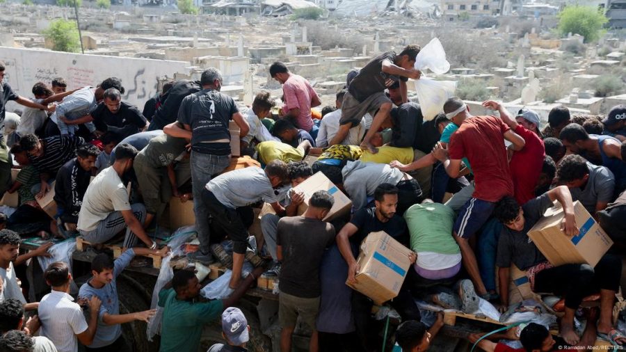 Ajuda chega a Gaza após garantia de liberação de reféns