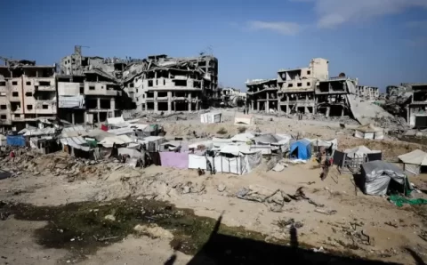 Israel bombardeia Gaza e acusa Hamas de violar trégua