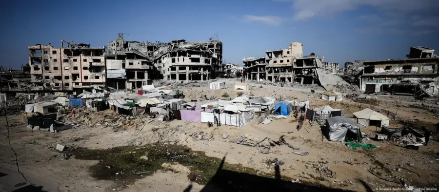 Israel bombardeia Gaza e acusa Hamas de violar trégua