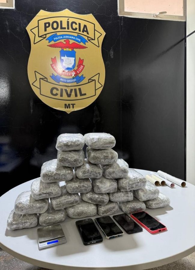 Polícia Civil apreende 22 tabletes de skunk e prende 4 pessoas em Cáceres