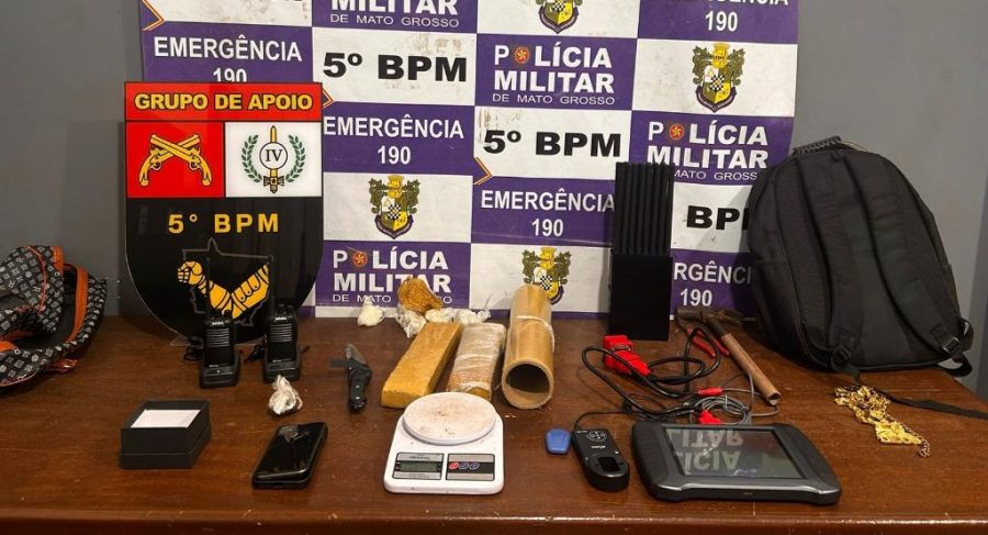 PM prende homem por tráfico, apreende tabletes de maconha e ferramentas utilizadas para furtar carros