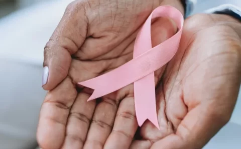 Mulheres com câncer de mama esperam no SUS mais que o dobro da rede privada