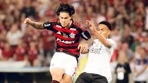 CBF define arbitragem de Botafogo x Flamengo pelo Brasileiro