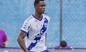 No Paraná, jogador vítima de racismo leva punição maior que agressor