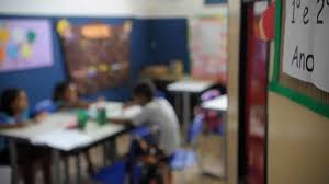 Só 2,4% dos jovens pobres têm aprendizado eficaz em português e matemática