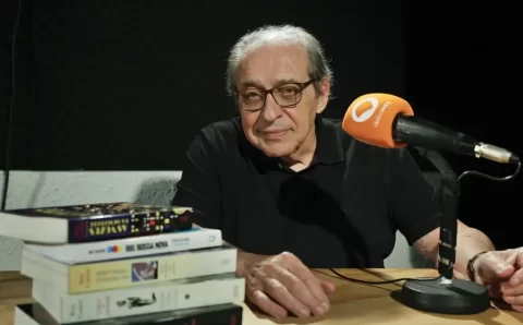 Ruy Castro vence prêmio principal do Jabuti com textos sobre Tom Jobim