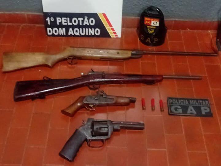 Polícia Militar prende dono de bar com quatro armas de fogo e munições em Dom Aquino