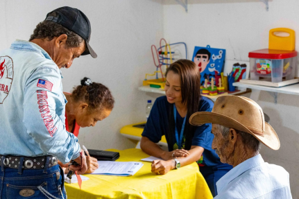 Decisão concede guarda compartilhada a avós e regulariza documentação de adolescente