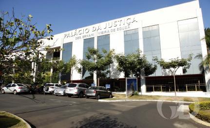 TJ encontra ‘gastança desenfreada com itens de luxo’ de juíza afastada