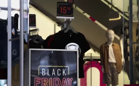 Black Friday: Vendas devem bater recorde de R$ 5,4 bilhões, diz CNC