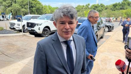 Temendo se indispor com governador, Medeiros minimiza briga