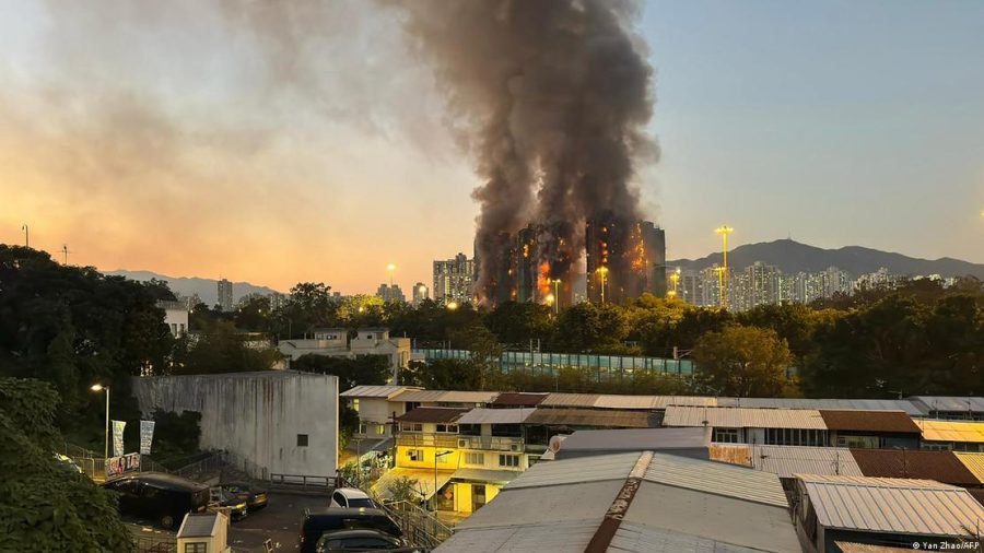 Hong Kong busca desaparecidos no pior incêndio em 30 anos