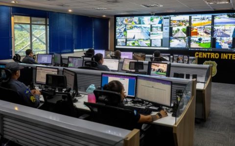 Dois homens são presos em Cuiabá após serem identificados por câmeras do Vigia Mais MT