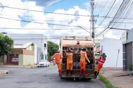 Prefeitura amplia prazo e orienta grandes geradores sobre plano de resíduos sólidos