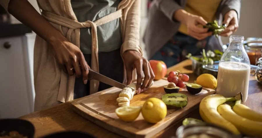 Alimentação saudável em casa: 6 utensílios simples que podem te ajudar