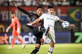 Alix Vinicius lamenta derrota e cobra atenção do Bragantino: “Tomamos o gol por desatenção”