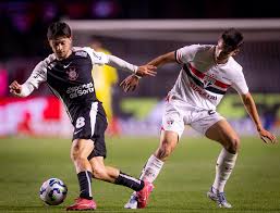 Corinthians e São Paulo veem chance de vaga na Libertadores diminuir; veja probabilidades