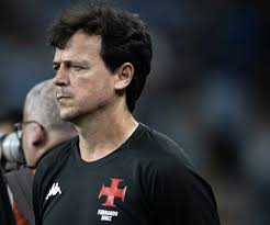 Com retornos, Vasco divulga lista de relacionados para duelo com o Bahia pelo Brasileirão