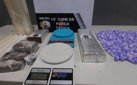 Polícia Militar conduz quatro suspeitos por tráfico de drogas em Várzea Grande