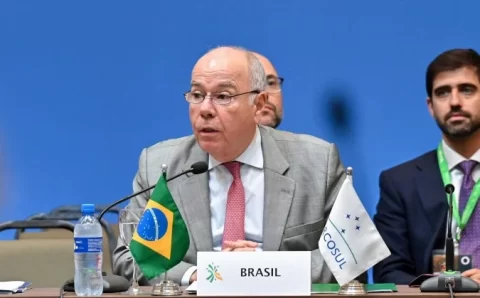 RELAÇÕES EXTERIORES Mercosul em clima de frustração